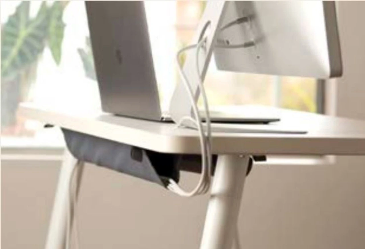 Reya Desk With Metal Legs 10 Reya Desk With Metal Legs - Image 8